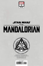 Load image into Gallery viewer, STAR WARS: THE MANDALORIAN #5 UNKNOWN COMICS PATCH ZIRCHER EXCLUSIVE VIRGIN VAR (11/02/2022)